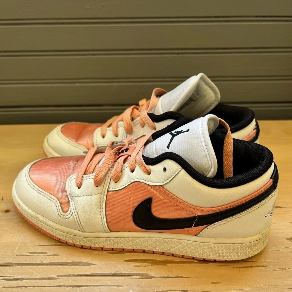NIKE AIR JORDAN 1 LOW GS LT MADDER ROOT BLACK WHITE DM8960-801 SIZE 4